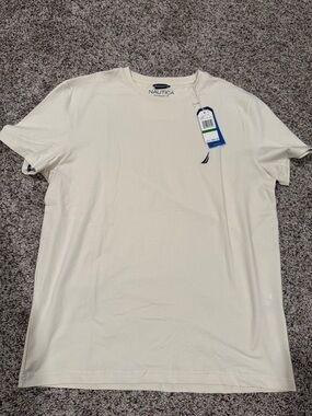 Nautica Men's Cream Short-Sleeve Crew Neck Tee